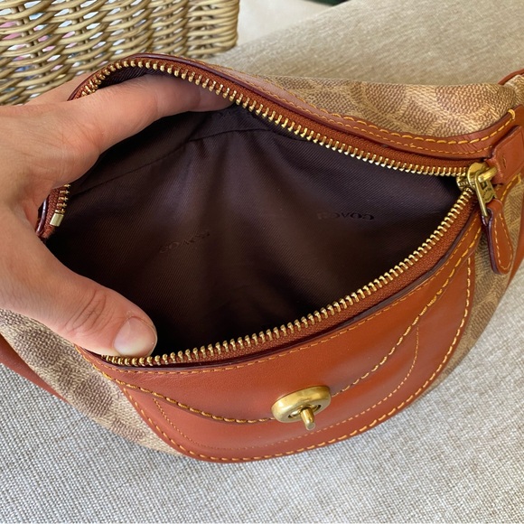 Coach Brown Leather and Tan Canvas Women's Campus Pack Bum Bag - Picture 4 of 6